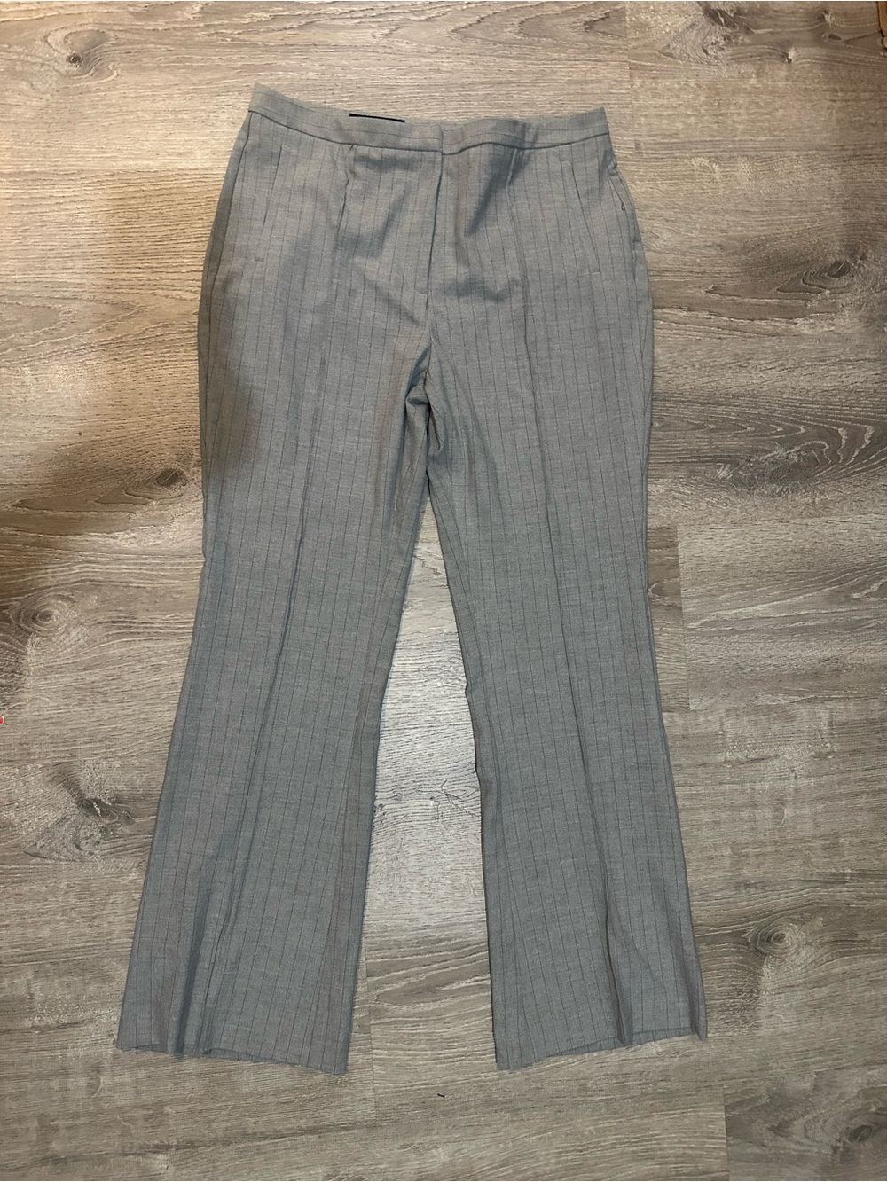 Zara Women’s Gray Pinstripe Dress Pants Size XL Straight Leg Career‎ Office